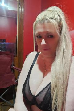 Kayla Ultimate Pleasure