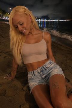 Chloe Lyn
